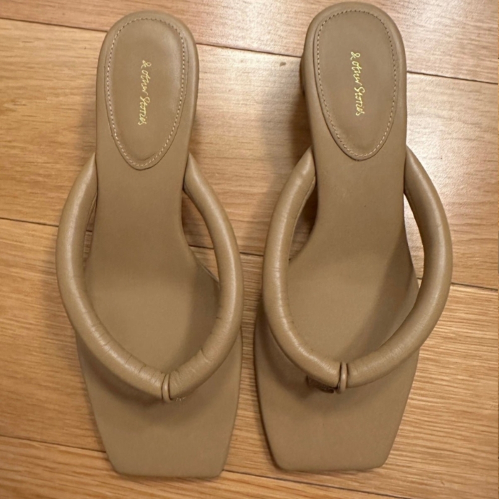 & Other StoriesSandals in Tan